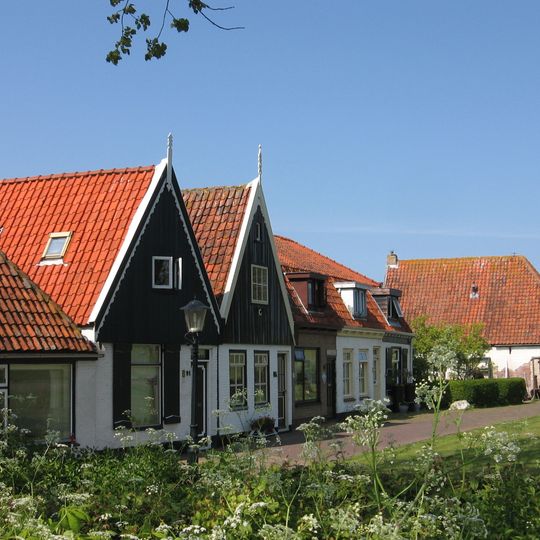 Pandje met eenvoudige houten voorschot