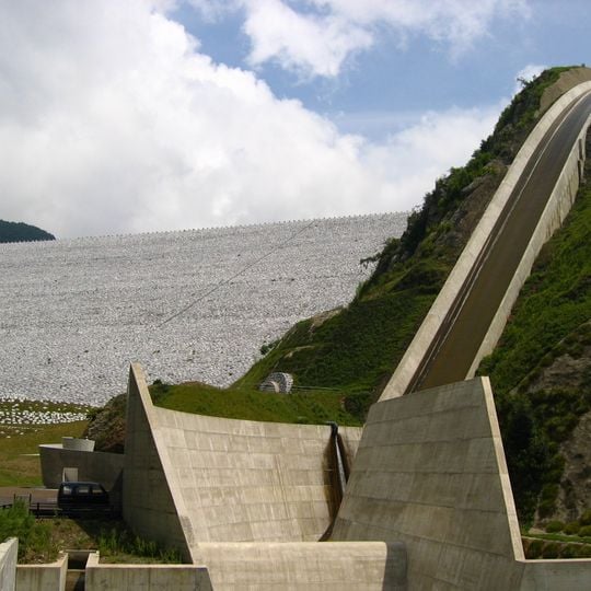 Minamiaiki Dam
