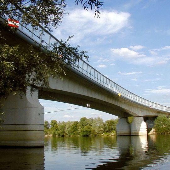 Viaduc autoroutier de Montesson