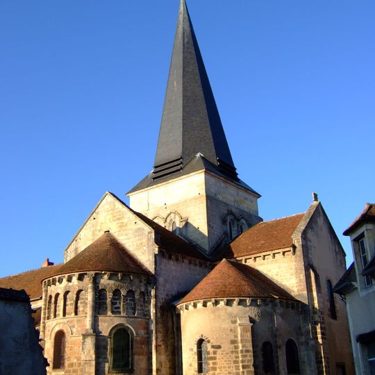 Église Saint-Amand de Saint-Amand-Montrond