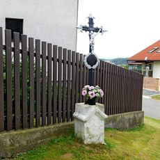 Kříž u čp. 204 v Jiřicích