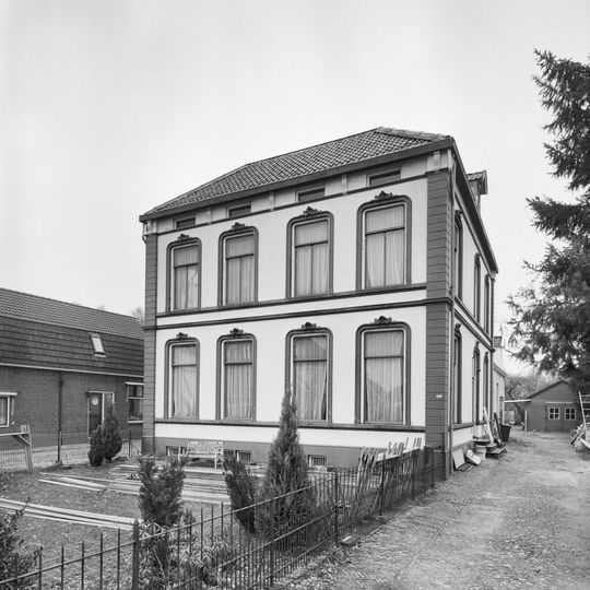 Westeinde 384, Vriezenveen