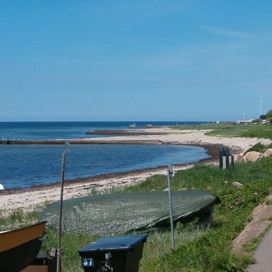 Vikingstrand, public beach