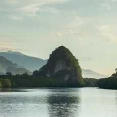 Khao Khanap Nam