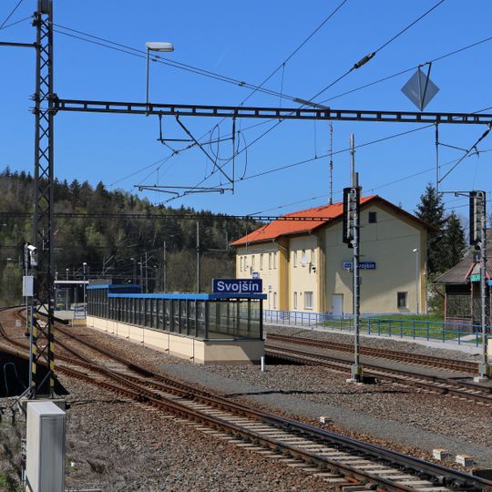 Podchod v železniční stanici Svojšín