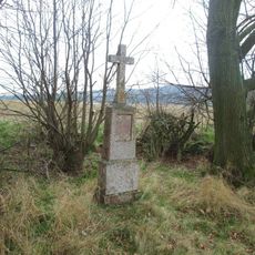 Kříž severovýchodně od Jína