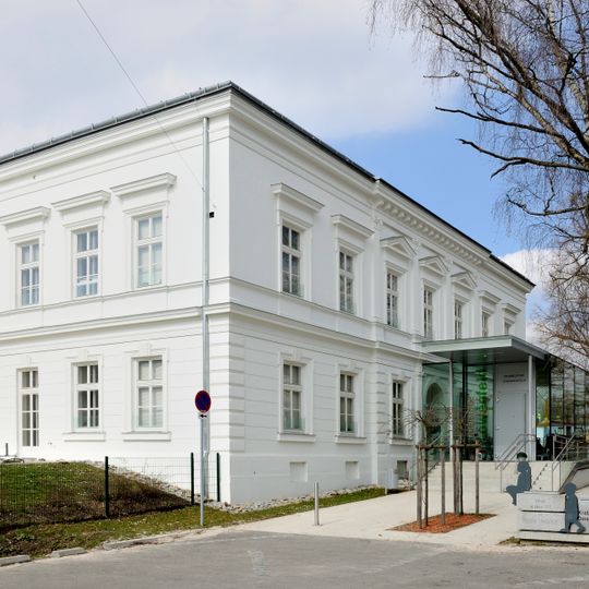 Schul- und Gemeindehaus Kleinmünchen