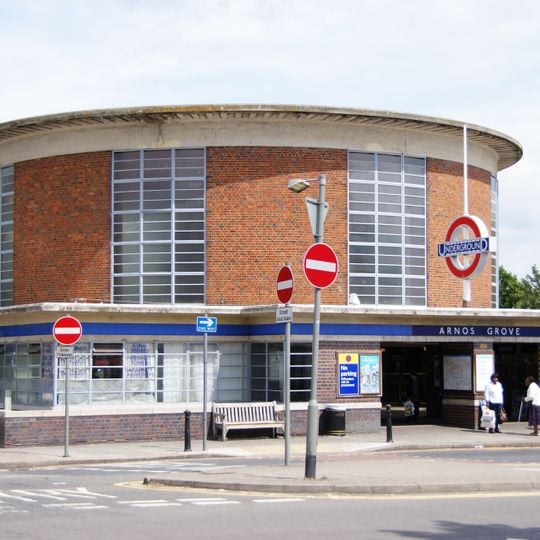 Estación de Arnos Grove