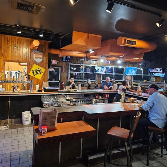 Hooters