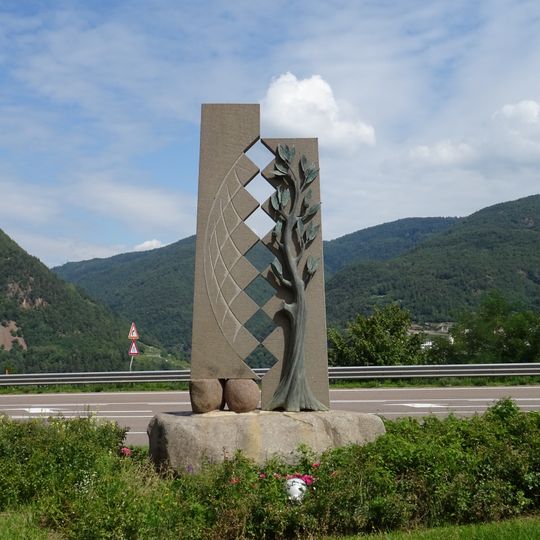 Monumento in porfido