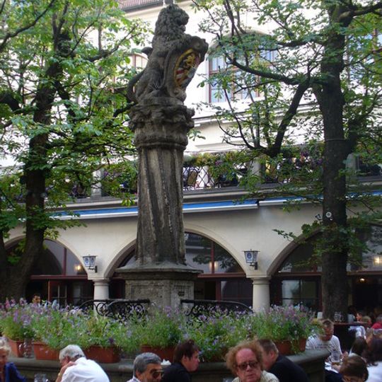 Laufbrunnen Platzl 9 in München