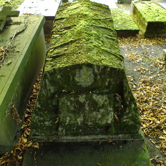 Grafmonument Familie Dobbe