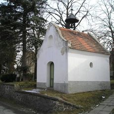 Kaple se zvonicí v Trněném Újezdu u Zákolan