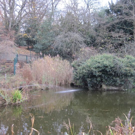 Avenue House Grounds