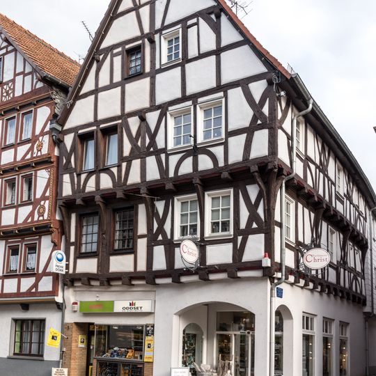 Alsfelder Straße 1, 3