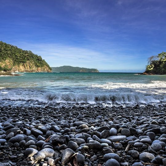Pantai Batu permintaan