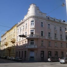 Wohn- und Geschäftshaus, ehem. Hotel Habsburg