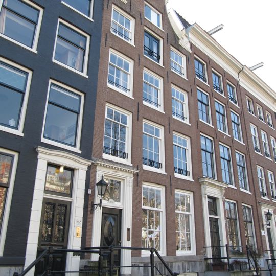 Huis met klokgevel