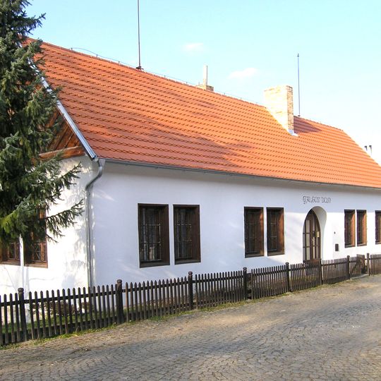 Památník Mikoláše Alše a Matěje Kopeckého