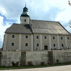 Parish church and cemetery Unserfrau