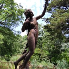 Statue