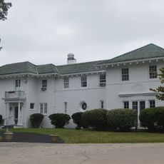 T. Austin and Ernestine L. Finch House