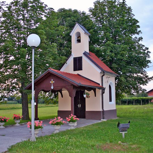 Kapela sv. Petra in Pavla, Lukačevci