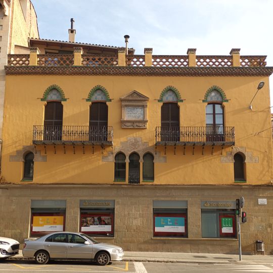 Casa Vilà