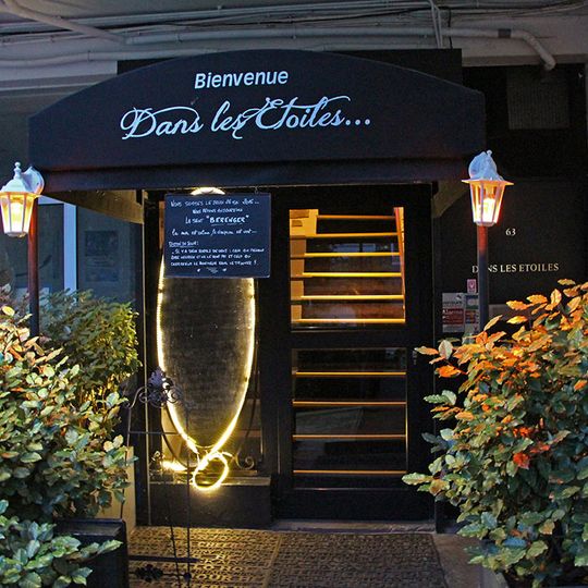 Restaurant Dans Les Etoiles