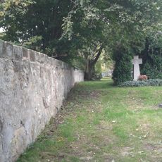 Friedhofsmauer