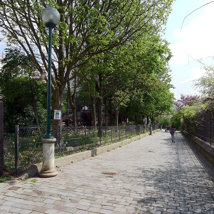 Square Alexandre-Luquet