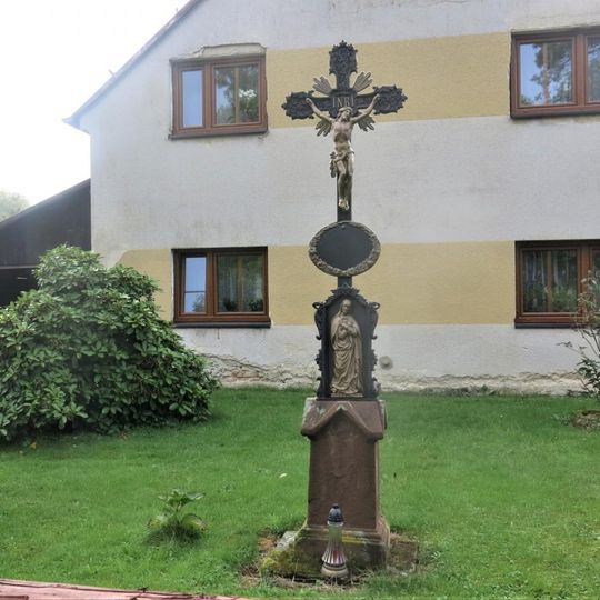 Kříž u domu 85 v Markvarticích