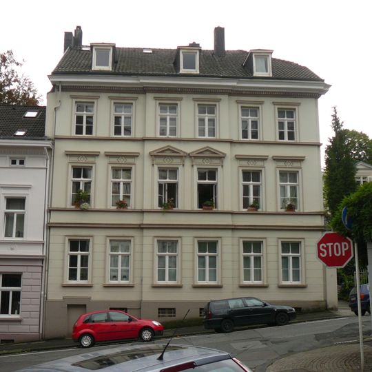 Sadowastraße 17