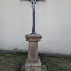 Wayside cross in Jílové near church
