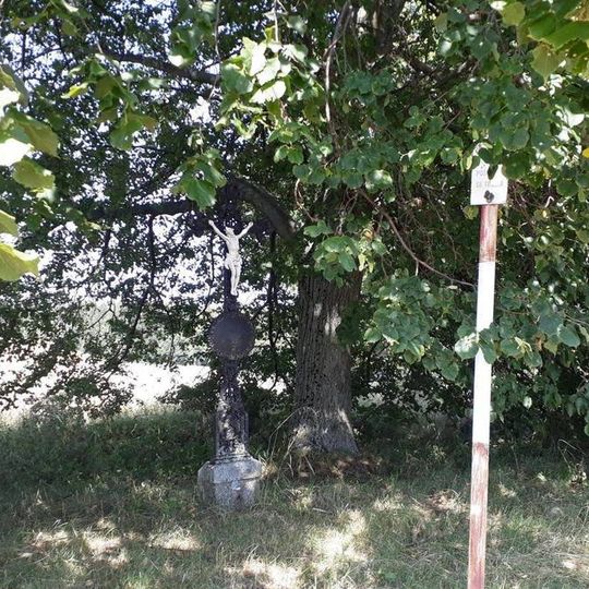 Kříž severně od Oblajovic