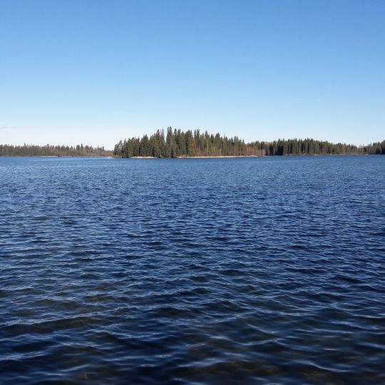 Crimson Lake Provincial Park