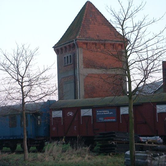 Wasserturm am Bahnhof Leeste