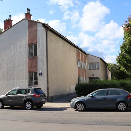 Wohnhausanlage Frömmlgasse 1