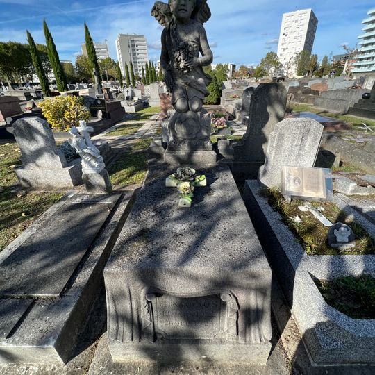 Tombeau de Fernand Ros