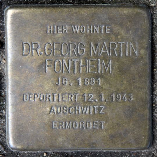 Stolperstein en memoria de Dr. Georg Martin Fontheim