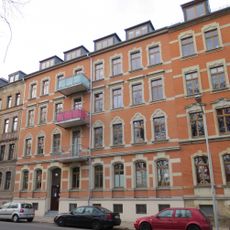 Mietshaus in geschlossener Bebauung Schloßteichstraße 5
