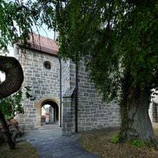 1 Linde an der Kirche in Gaggstatt