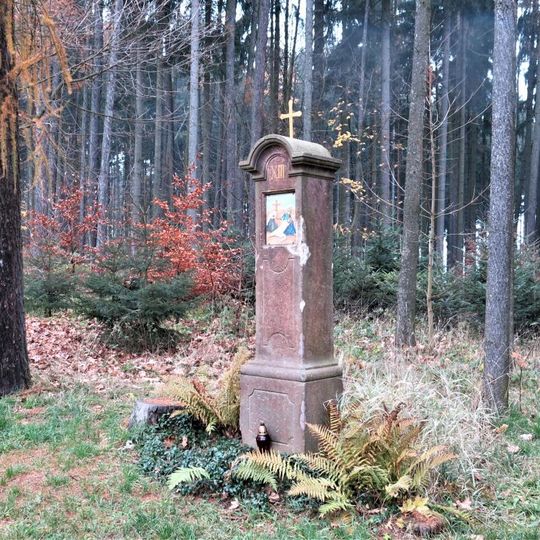Kaplička XIII. zastavení křížové cesty v Nové Pace
