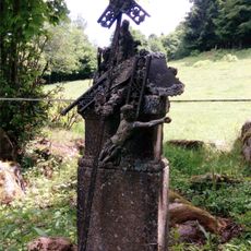 Kříž jižně od Dalekých Popelic