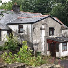 Tylcha Wen including attached range of former outbuildings