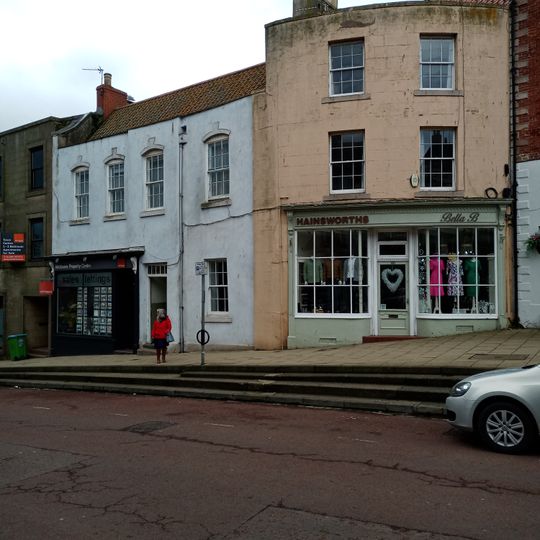 30-36, Hide Hill