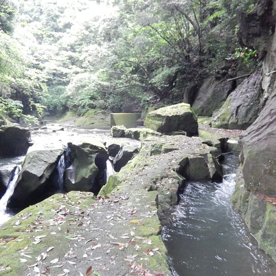 Sekiyoshi Sluice Gate of Yoshino Leat