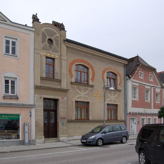 Stadtplatz 5