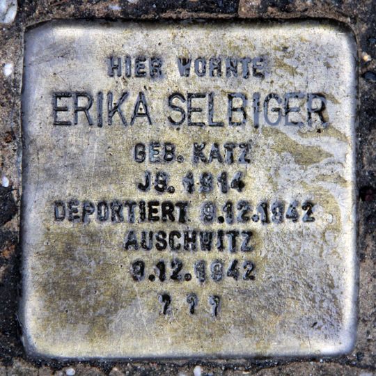 Stolperstein en memoria de Erika Selbiger