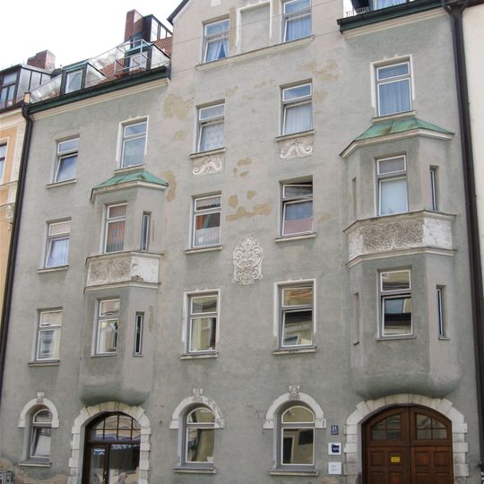 Alramstraße 21